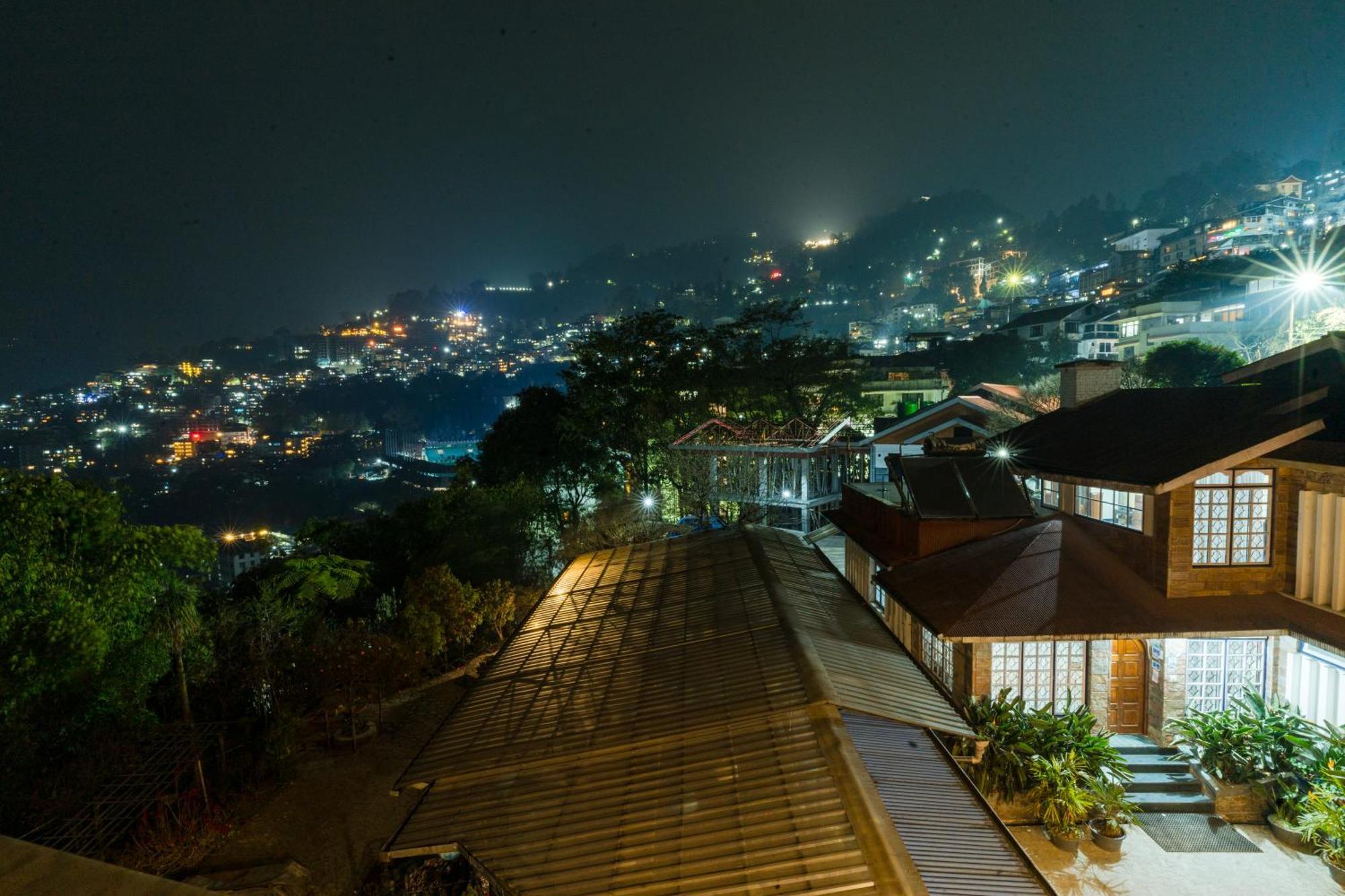 Sparrow Cherry Resort 2 Min Walk To Mg Marg Gangtok Ngoại thất bức ảnh