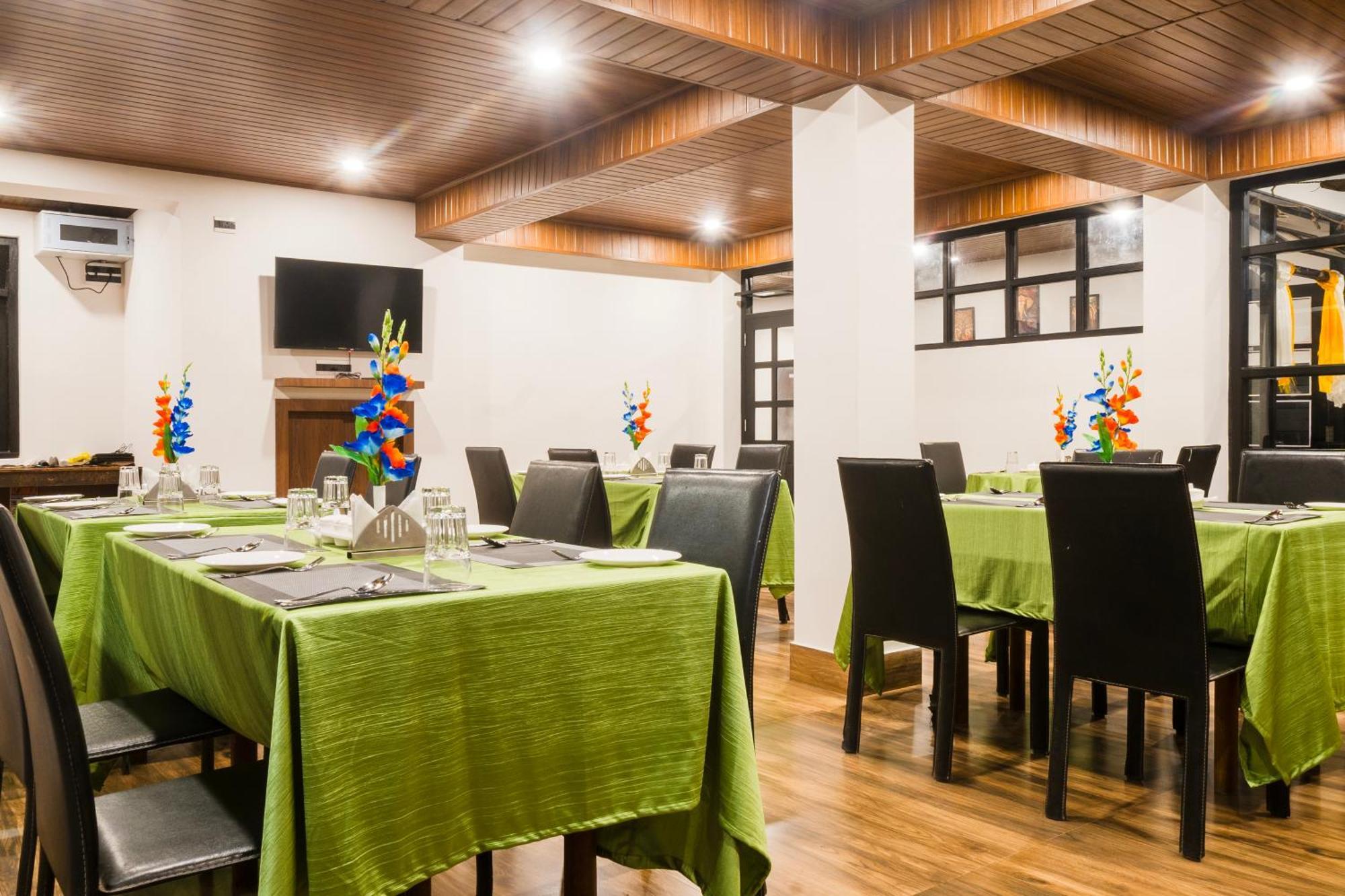 Sparrow Cherry Resort 2 Min Walk To Mg Marg Gangtok Ngoại thất bức ảnh