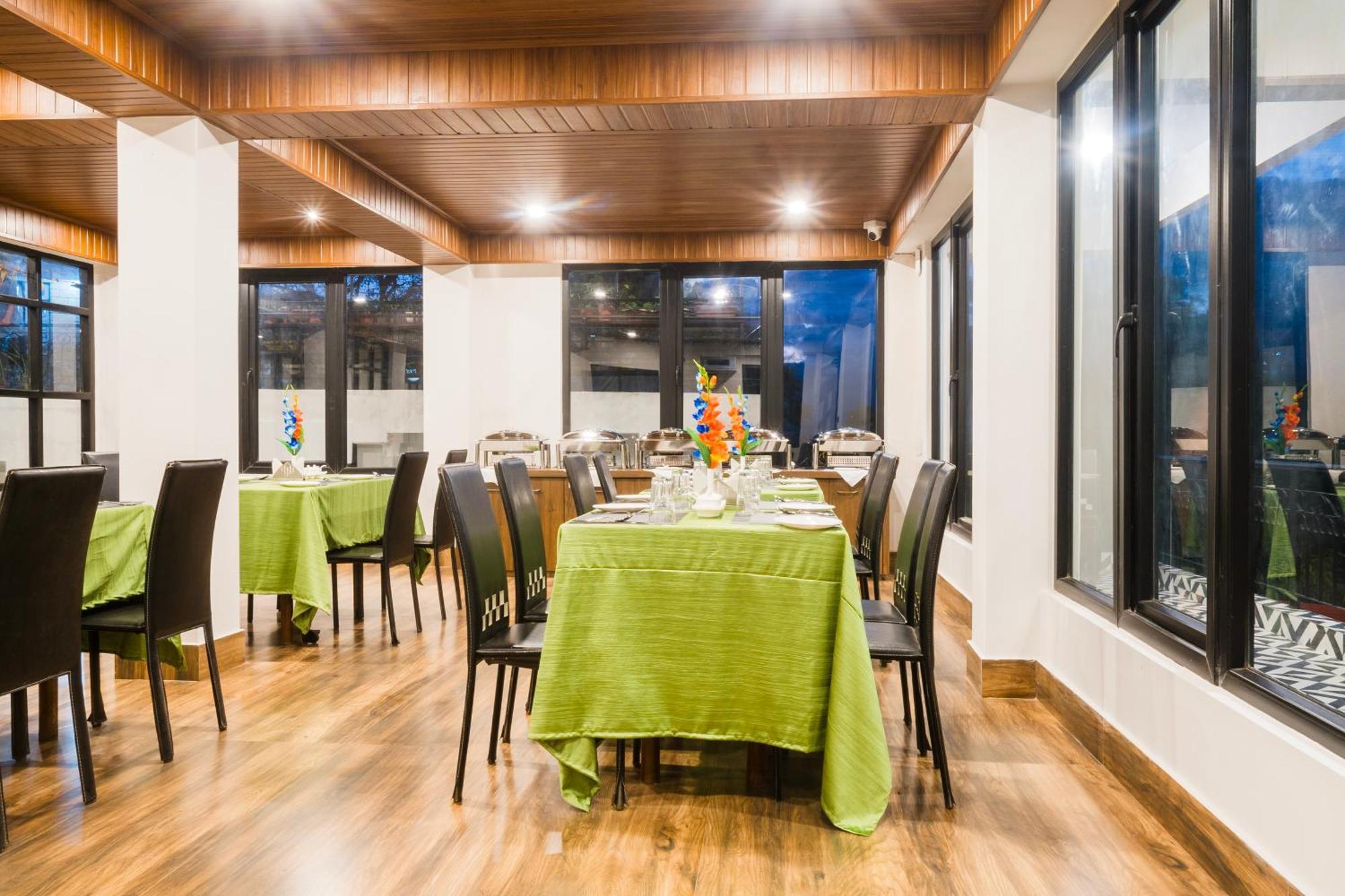 Sparrow Cherry Resort 2 Min Walk To Mg Marg Gangtok Ngoại thất bức ảnh