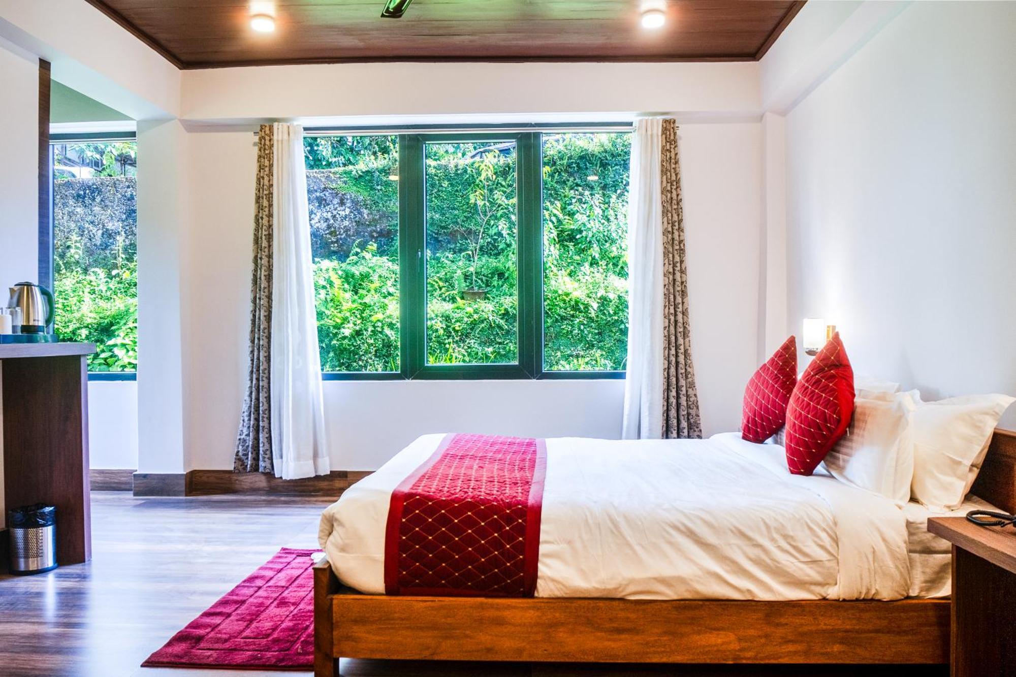 Sparrow Cherry Resort 2 Min Walk To Mg Marg Gangtok Ngoại thất bức ảnh